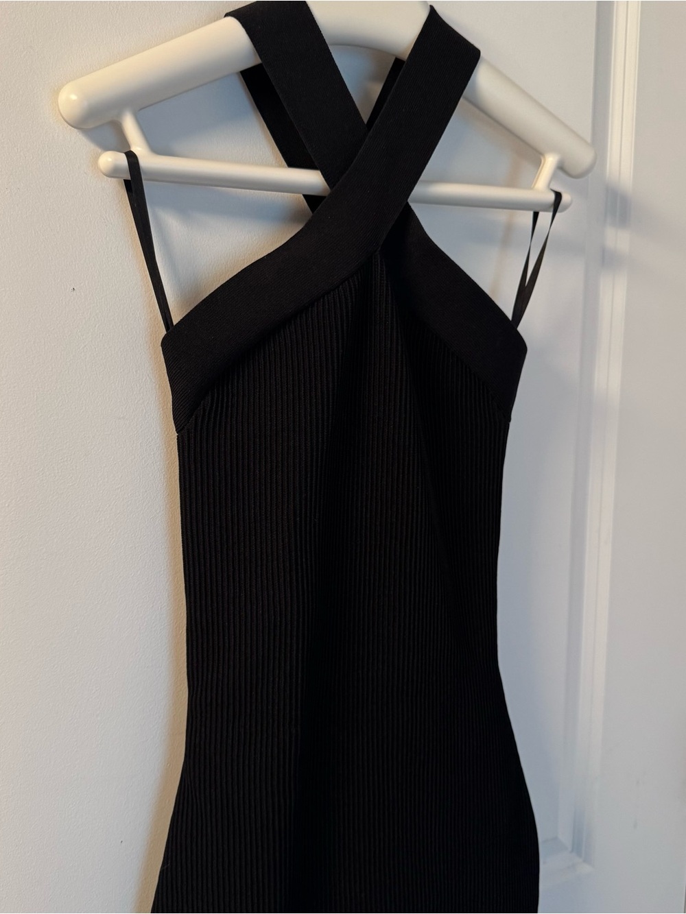 Babaton Sculpt Knit Criss Cross Dress - Picture 5 of 9